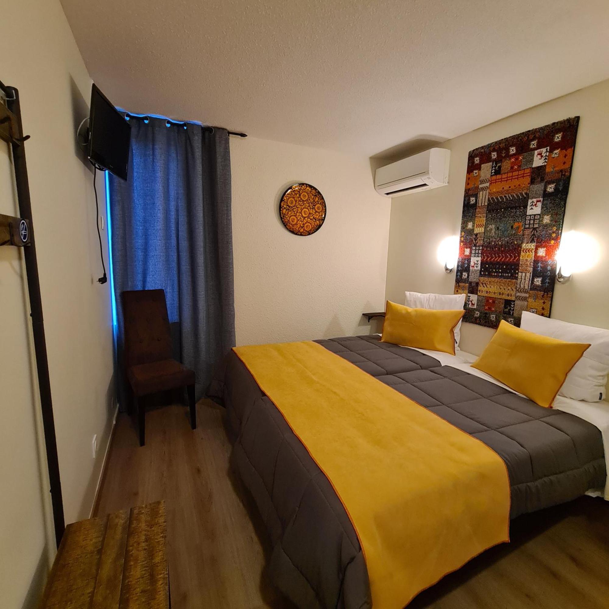 Hotel L'Etoile Aeroport - A61 Carcassonne Eksteriør billede