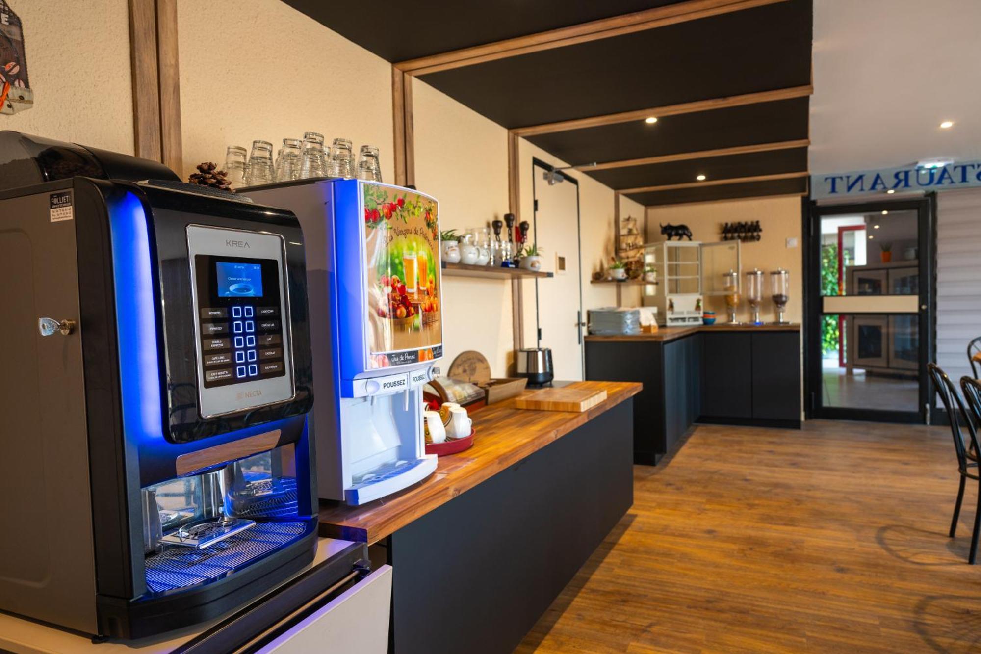 Hotel L'Etoile Aeroport - A61 Carcassonne Eksteriør billede