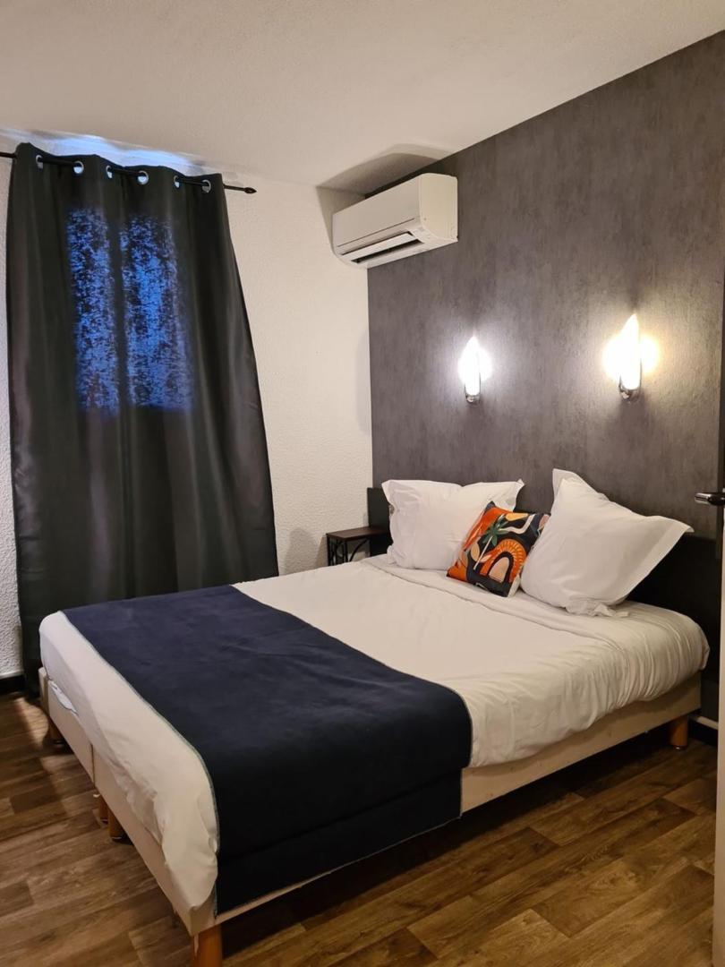 Hotel L'Etoile Aeroport - A61 Carcassonne Eksteriør billede