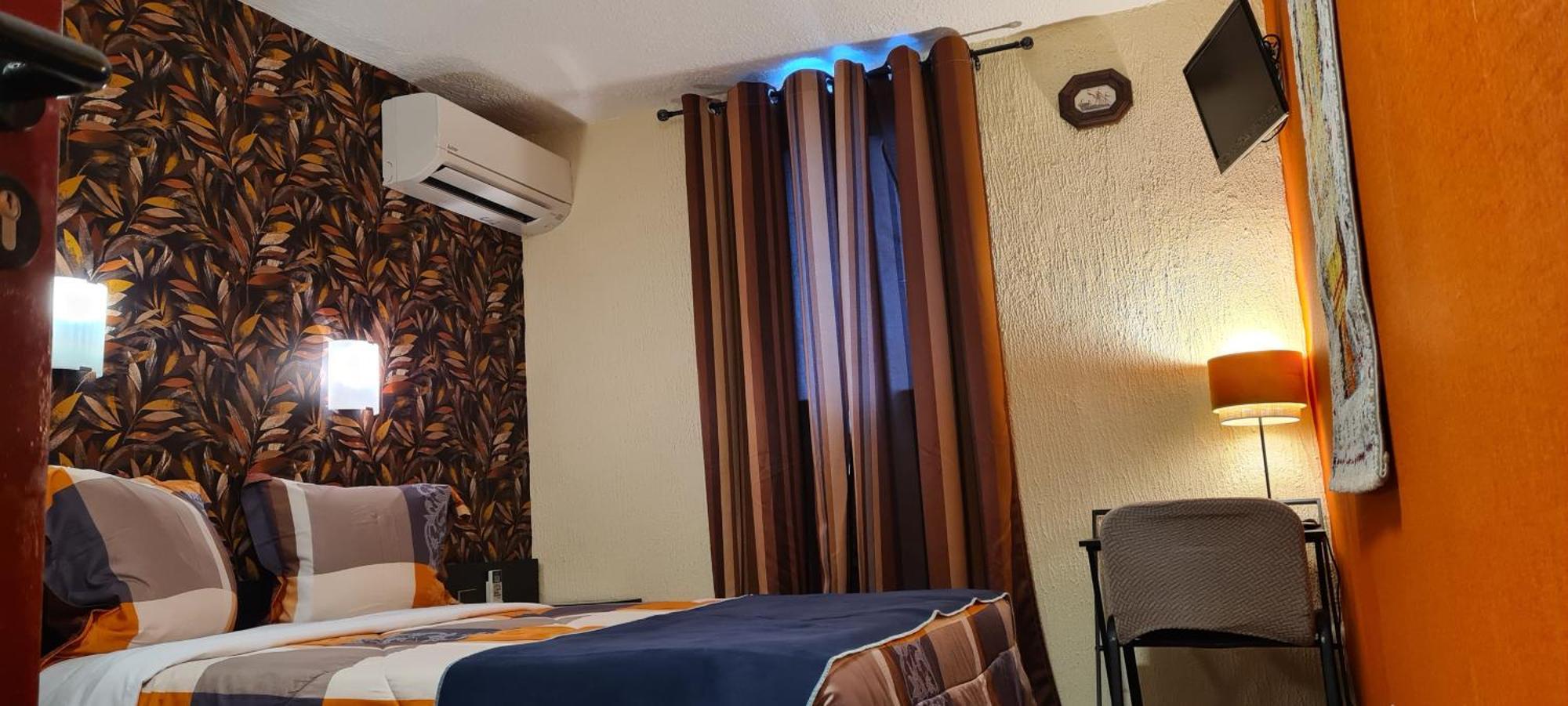 Hotel L'Etoile Aeroport - A61 Carcassonne Eksteriør billede
